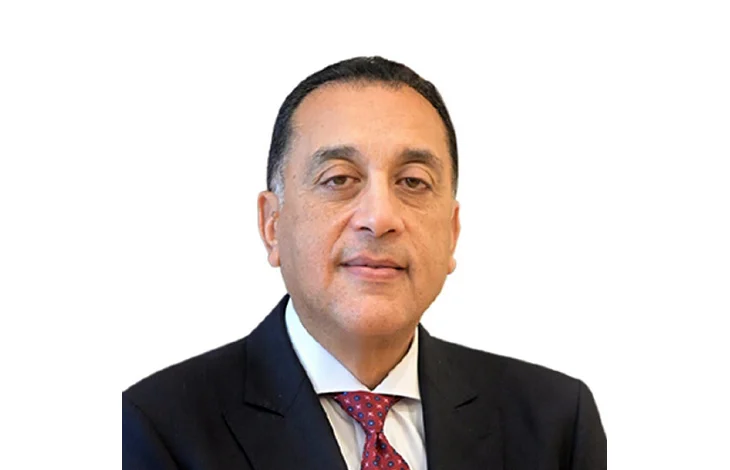 رئيس الوزراء يفتتح فعاليات معرض تراثنا للحرف اليدوية والتراثية