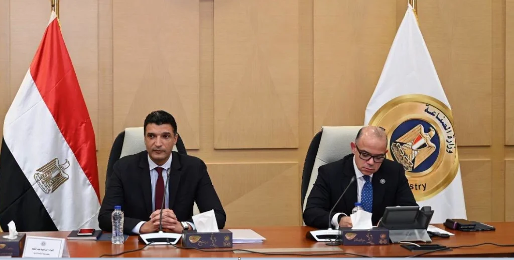 الحكومة تشكل لجنة دائمة لمراقبة أسعار البيليت وضمان توافره