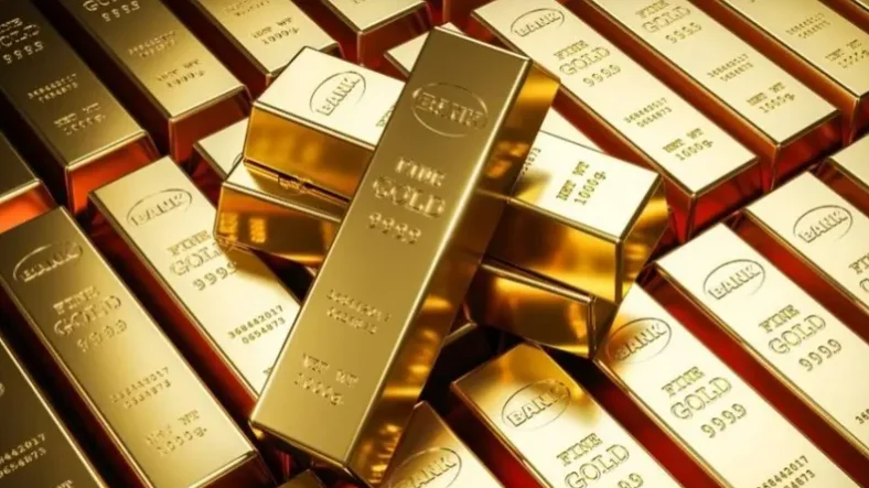 الذهب يرتفع بفضل تراجع الدولار لكنه يتجه لخسارة أسبوعية