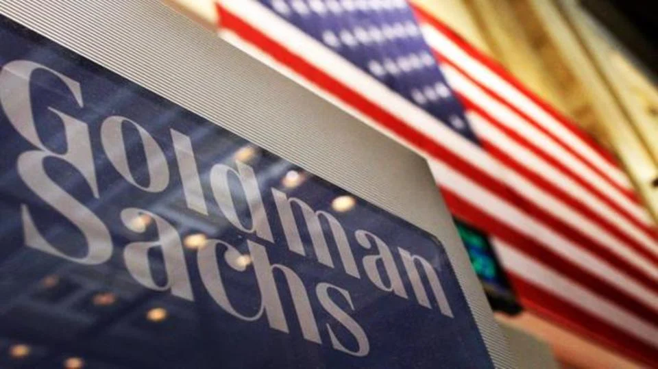 جولدمان ساكس يتوقع تراجع سعر النفط في 2027 .. وخام برنت يسجل 80 دولاراً